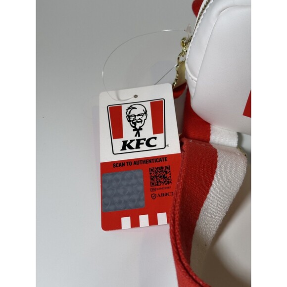 KFC Chicken Bucket Fanny Pack Bag Colonel Sanders Finger Lickin NWT BOXLUNCH - Picture 2 of 5